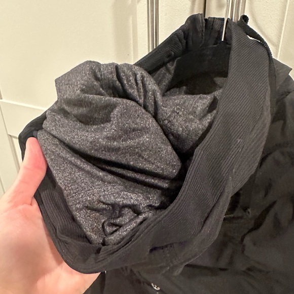 Lululemon jacket - Picture 4 of 4